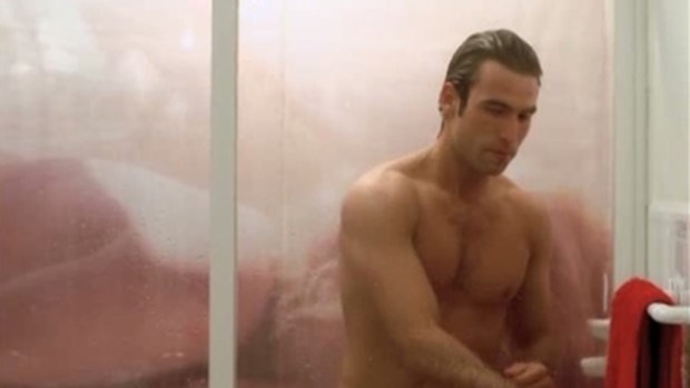 Video: ¡Rafael Amaya al desnudo!