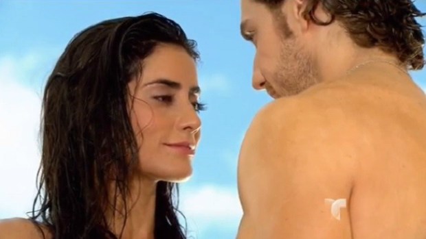 Video: "Reina de corazones": así fue el estreno