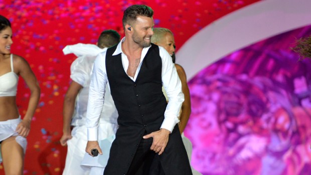 Video: Ricky Martin por fin le canta al amor gay