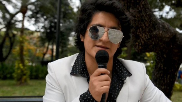 El Camilo Sesto ecuatoriano: "con el alma herida"