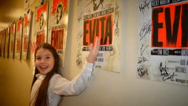 Niña de C. Gables canta en Broadway