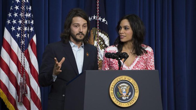Diego Luna llega a la Casa Blanca
