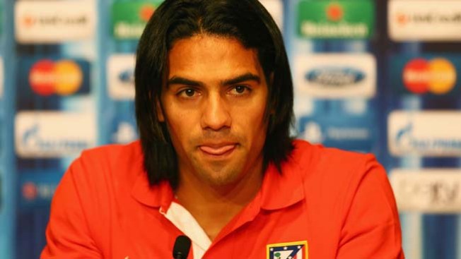 Falcao con sobrecarga muscular