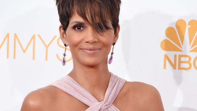 La sexy lencería de Halle Berry