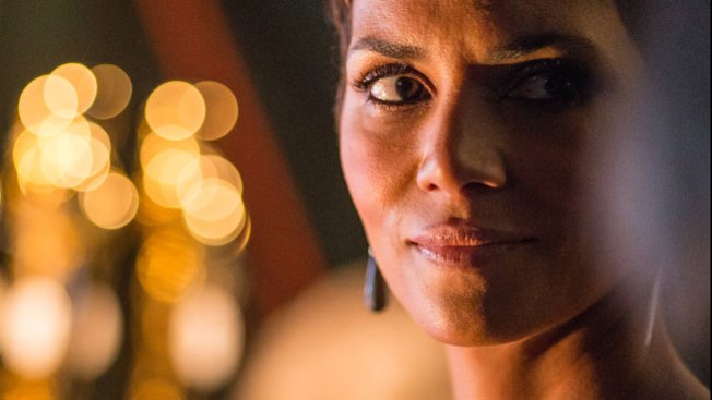 Guerra entre paparazzis y Halle Berry