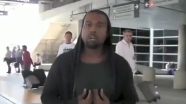 Kanye West, en trifulca con paparazzi