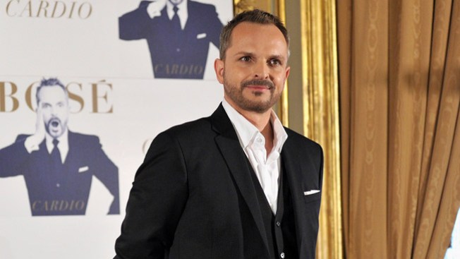 Miguel Bosé causa furor en Viña del Mar
