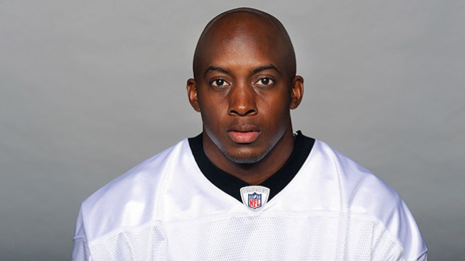 Se suicida exdefensa de los Chargers