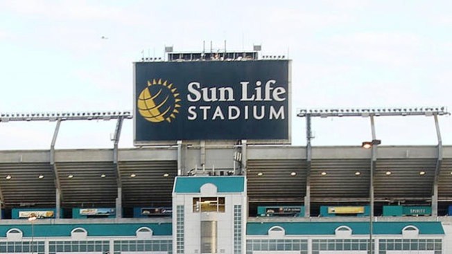 "Rebautizarán" casa de los Dolphins