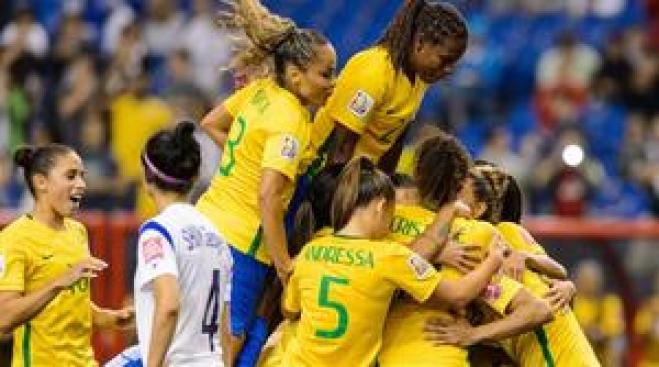 Brasil debuta con victoria